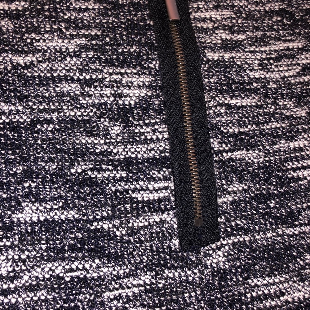 Banana republic tweed top - XS - Picture 3 of 3